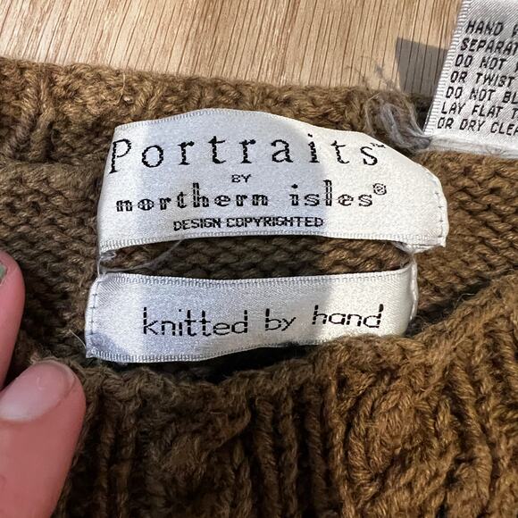 PORTRAITS BY NORTHERN ISLES Women's Pheasant Sweater Hand Knit Bird Size L - Picture 5 of 8